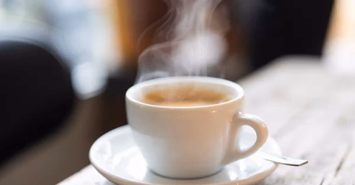 非常烫的咖啡和茶可能会损伤食道并增加患癌风险