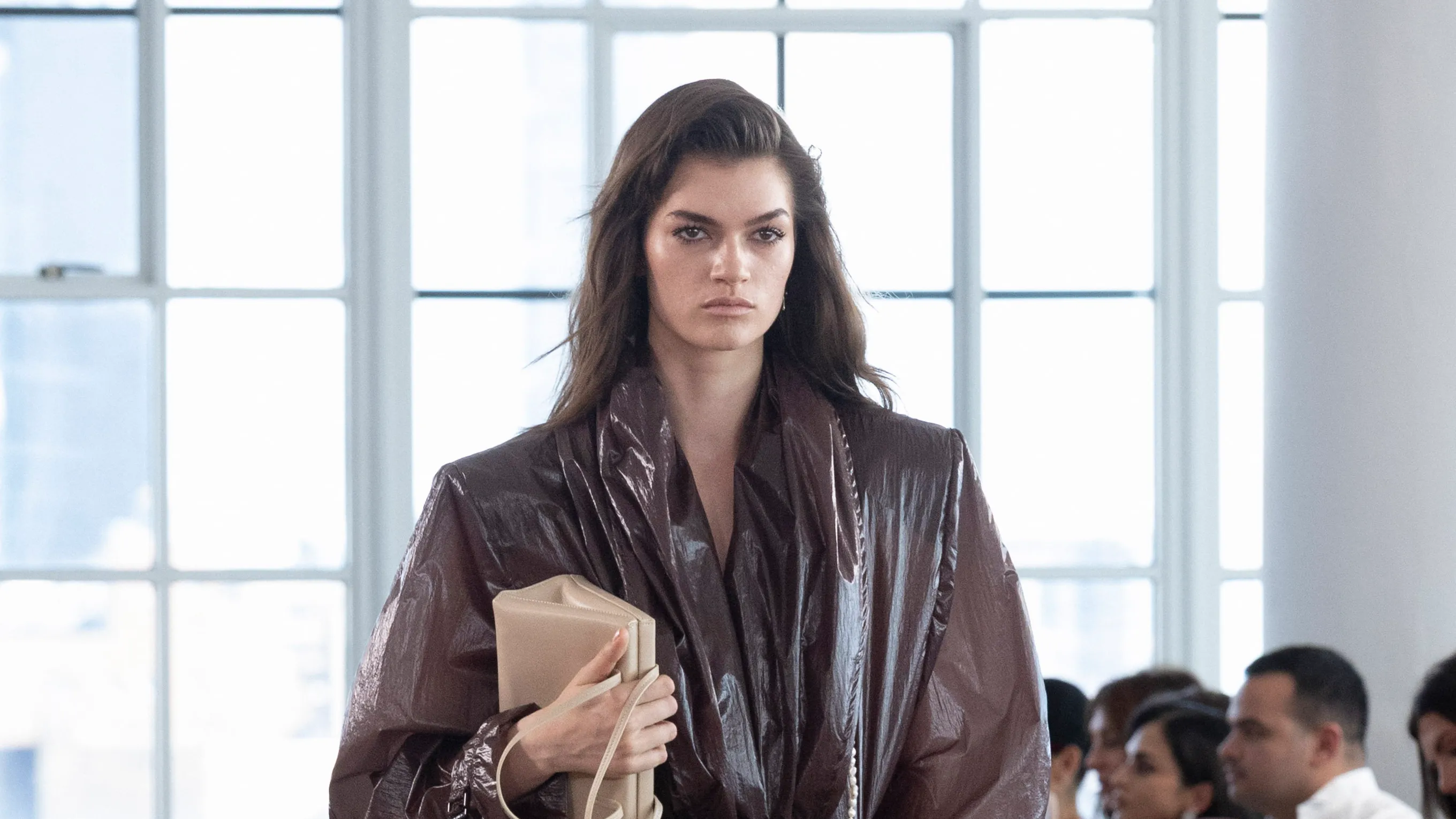 玛格达·布特瑞姆 (Magda Butrym) 2027春季成衣系列 | Vogue