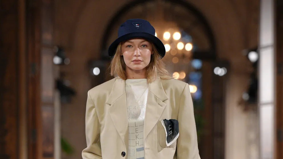 Tommy Hilfiger 2027春季成衣系列 | Vogue